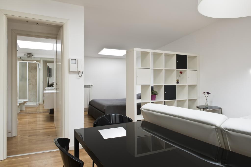 La Maison Del Capestrano Milano Exteriör bild