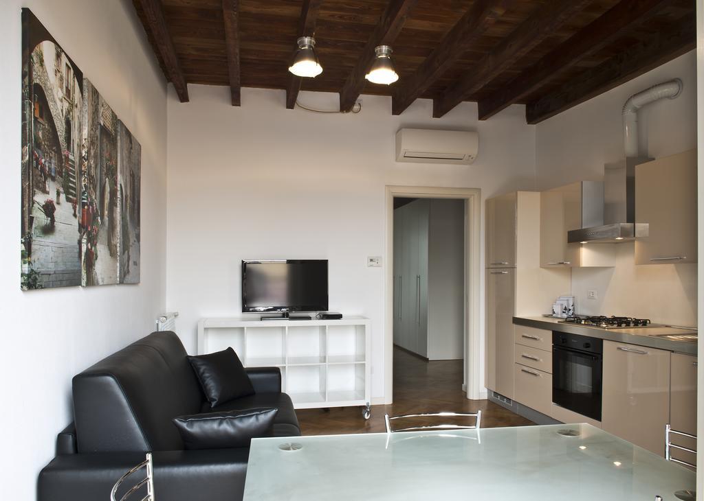 La Maison Del Capestrano Milano Exteriör bild